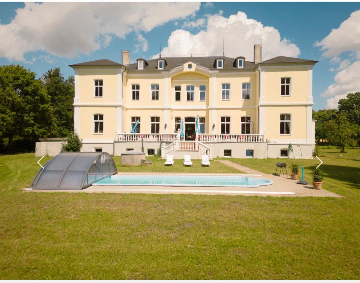 Schloss Schmuggerow Exteriér fotografie