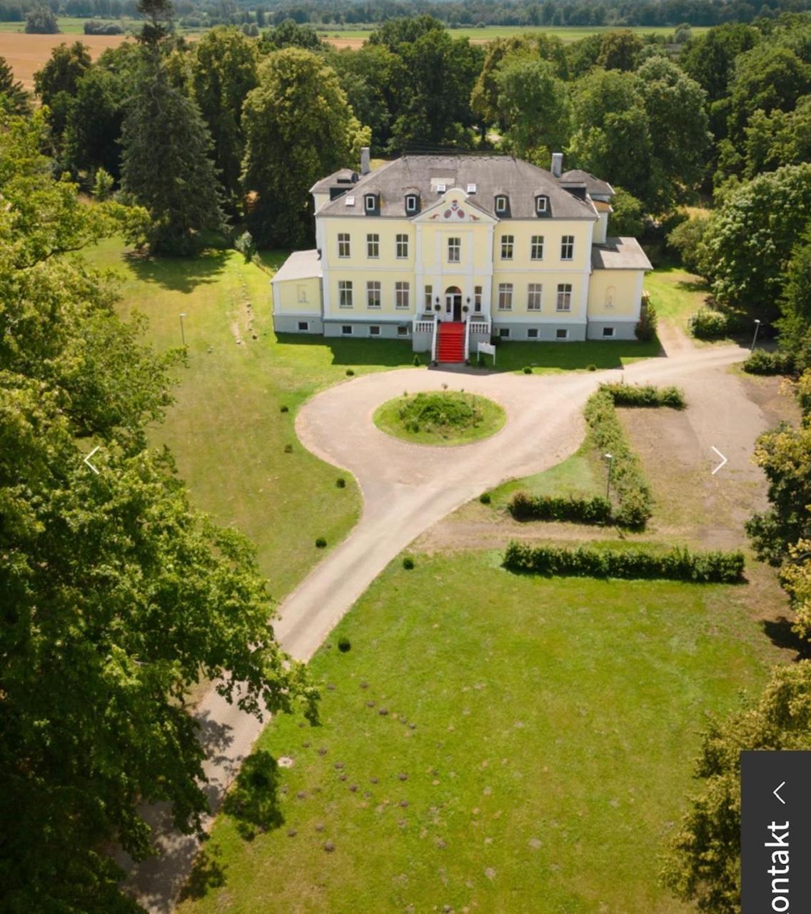 Schloss Schmuggerow Exteriér fotografie